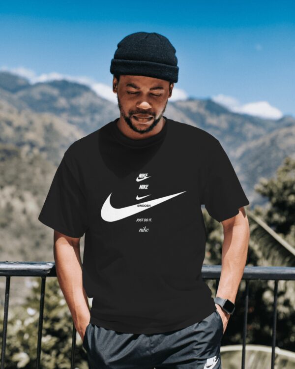 NIKE MENS ROUND NECK TSHIRT - Image 5