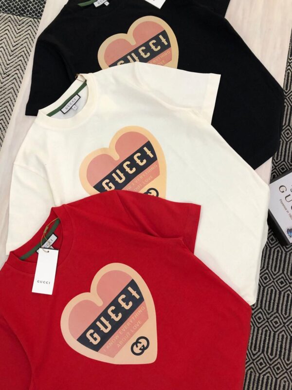 GUCCI OVERSIZED ROUND NECKS T SHIRT