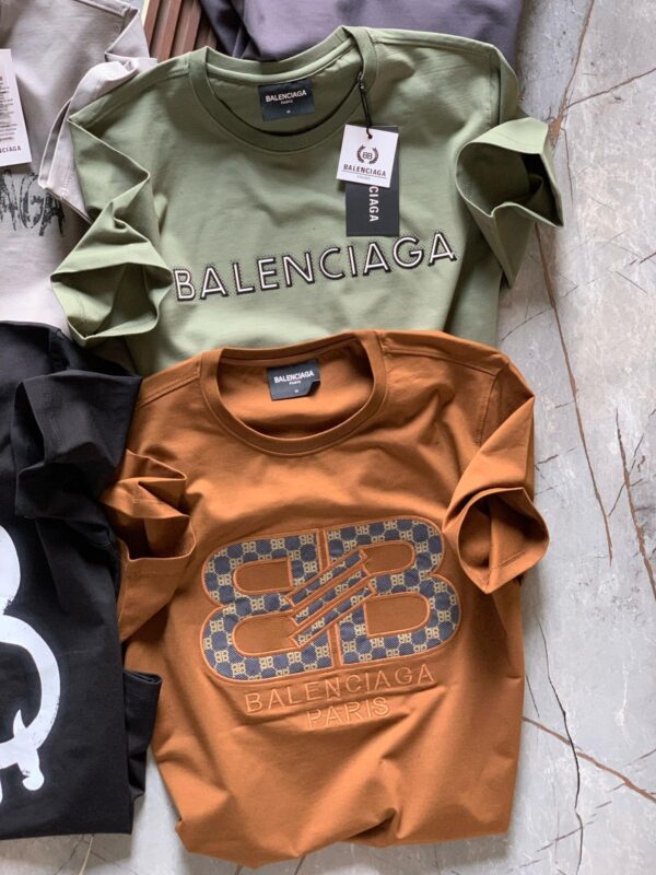 FIRST COPY BALENCIAGA VERY PREMIUM HEAVY GSM COTTON LYCRA ROUND NECKS - Image 6