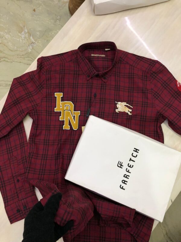 FIRST COPY Burberry Imported Store Article