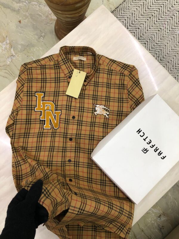 FIRST COPY Burberry Imported Store Article - Image 14