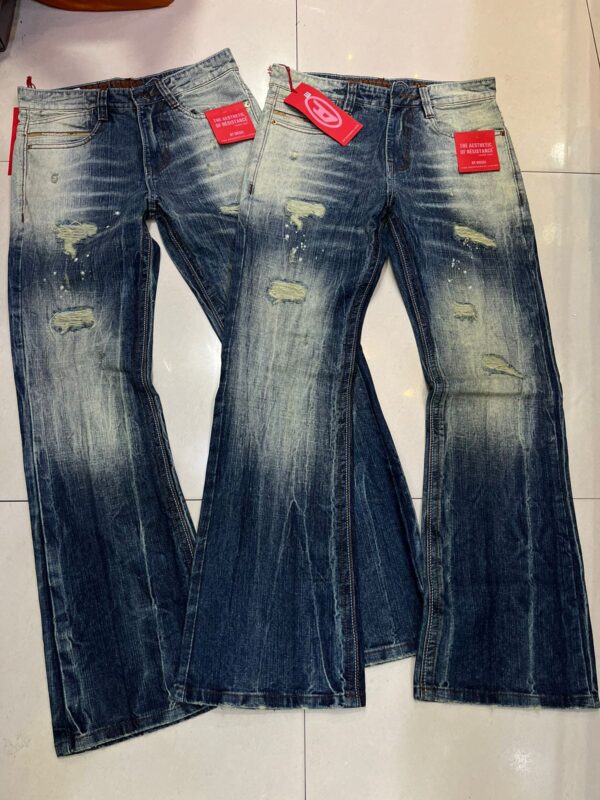 FIRST COPY Diesel Store Article – Bootcut Fit in Rugged Slub Fabric