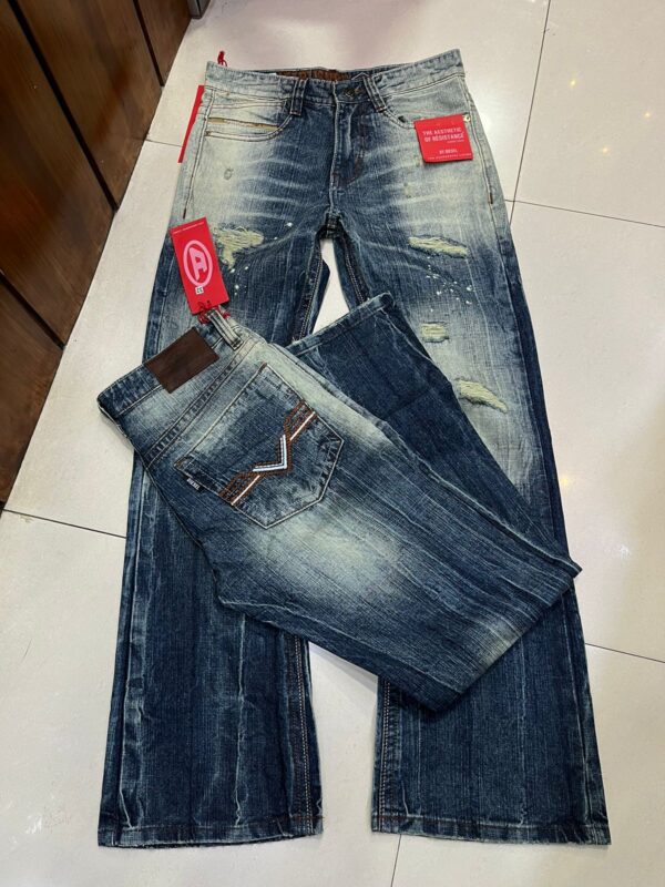 FIRST COPY Diesel Store Article – Bootcut Fit in Rugged Slub Fabric - Image 2