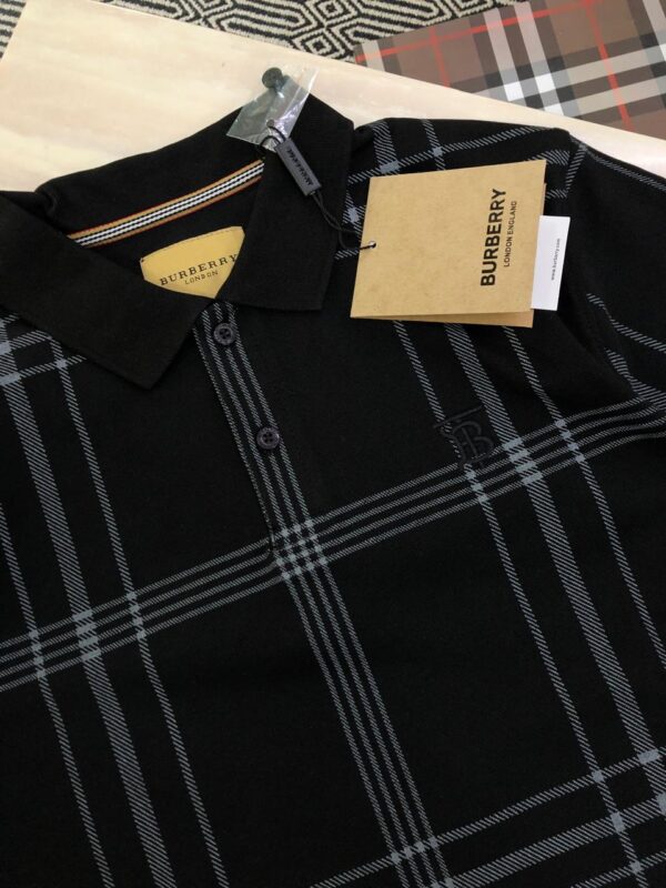 FIRST COPY BURBERRY VERY PREMIUM COTTON LYCRA POLOS - Image 4