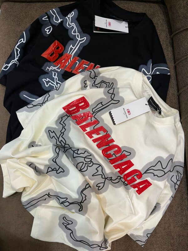 FIRST COPY BALENCIAGA STORE ARTICLE DROP SHOULDER - Image 4