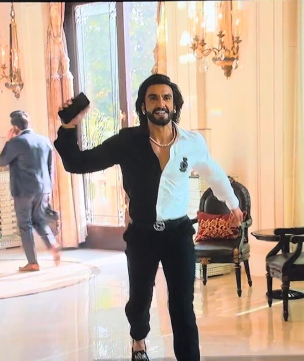 FIRST COPY DOLCE & GABBANA IMPORTED LYCRA SHIRT - Image 9