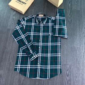 FIRST COPY Burberry Checks Store Article
