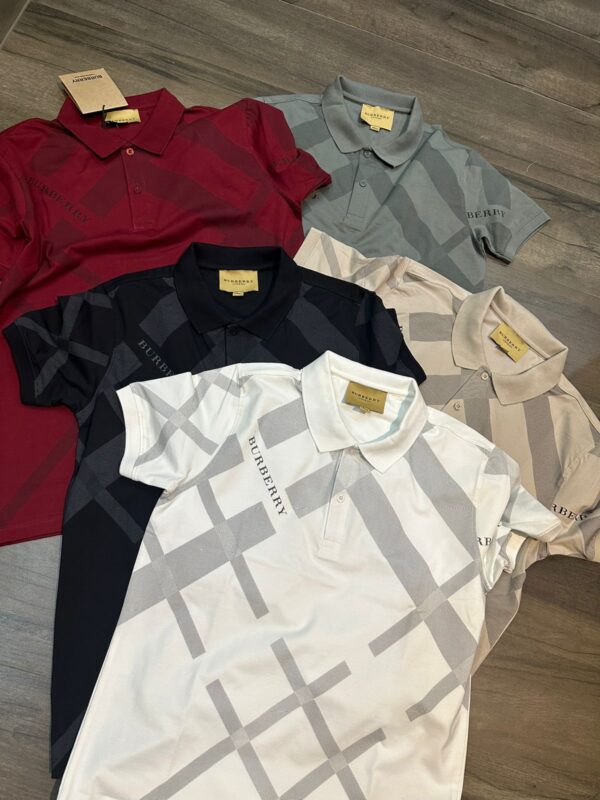 First Copy Burberry Exclusive Cotton Lycra Collar T-Shirt - Image 5