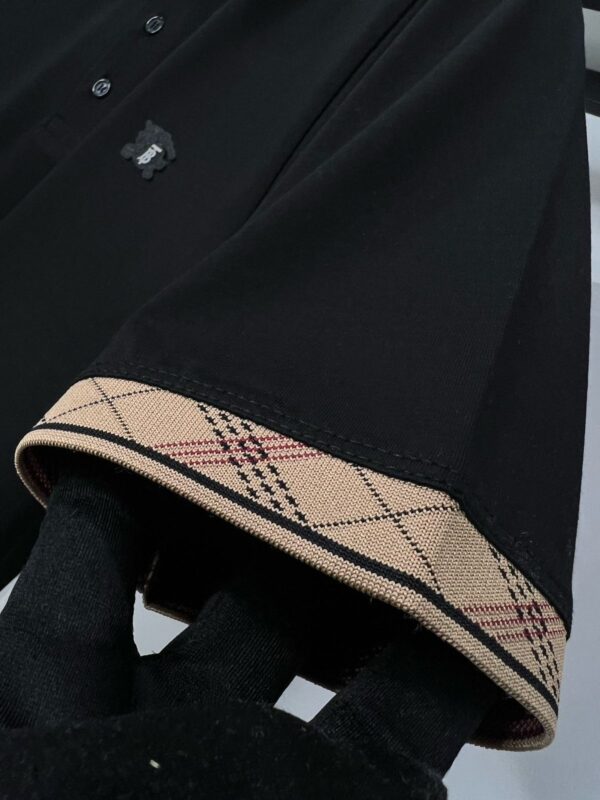 First Copy Burberry Very Premium Polo T-Shirt - Image 3