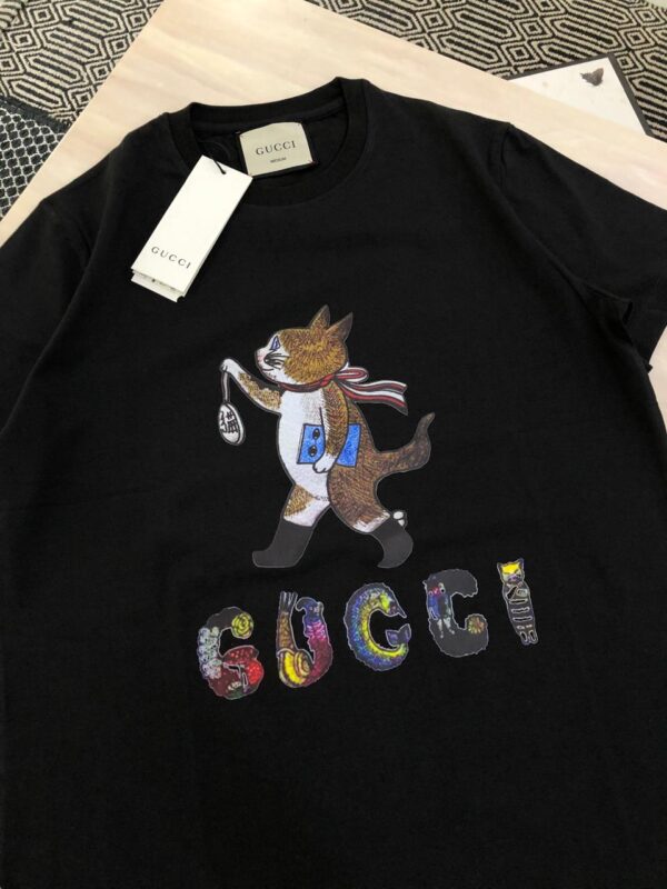 First Copy Gucci Very Premium Round Neck T-Shirts | Luxury Shipment Stock - Image 6