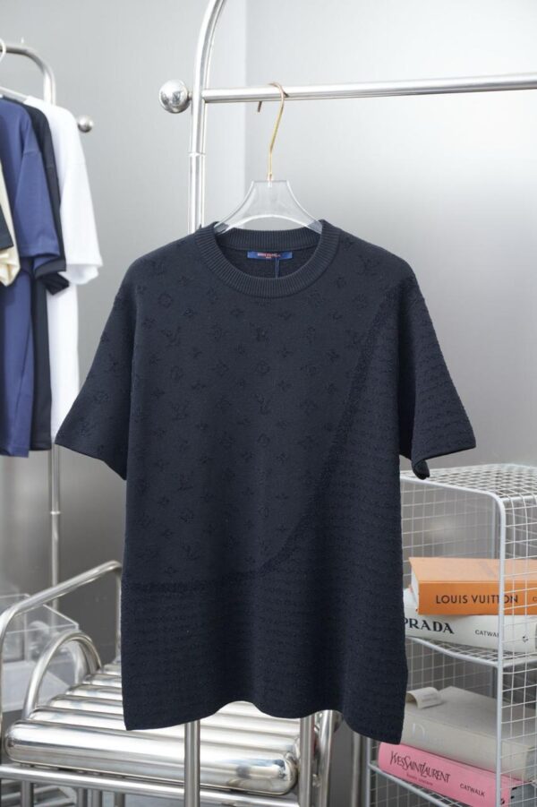 First Copy Louis Vuitton Knit Sweater | Premium Luxury ORG Knitwear