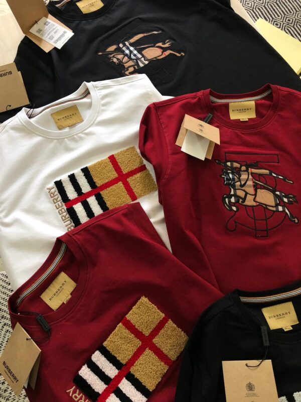 First Copy Burberry Premium Cotton Lycra Crew Neck T-Shirt - Image 9