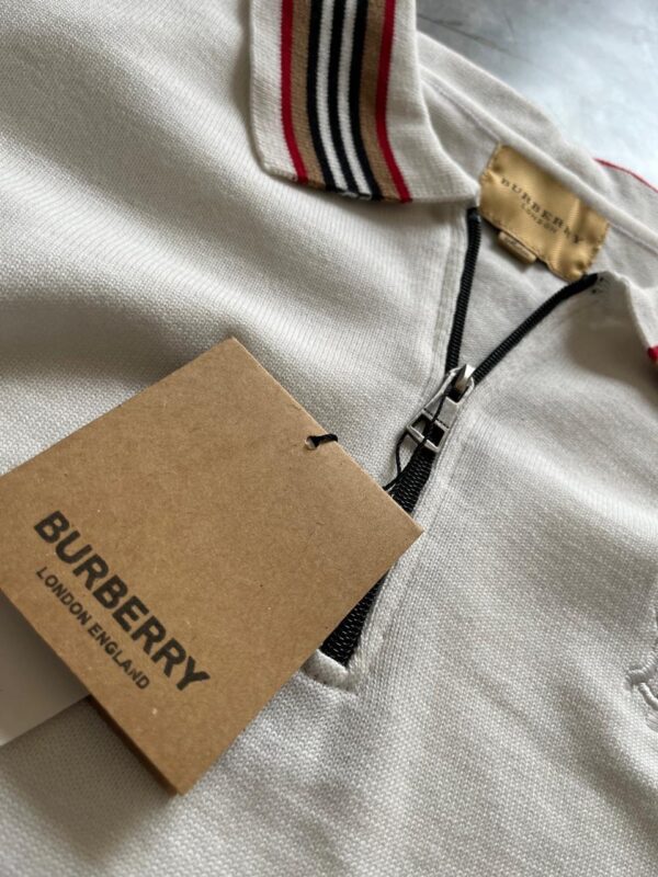 First Copy Burberry Exclusive Half Zip Knitted Sweater for Men - Image 11