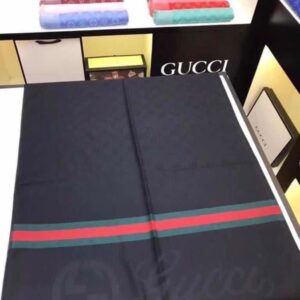 FIRST COPY GUCCI SEMI WINTER STOLES