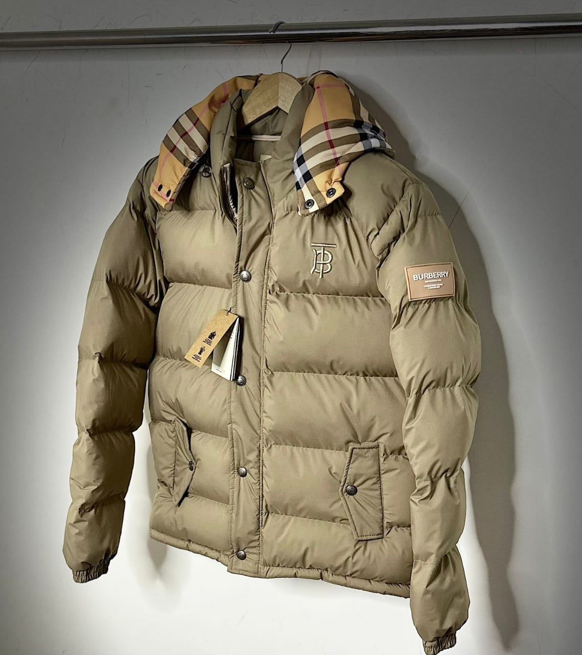 First Copy Burberry Imported Puffers - Image 13