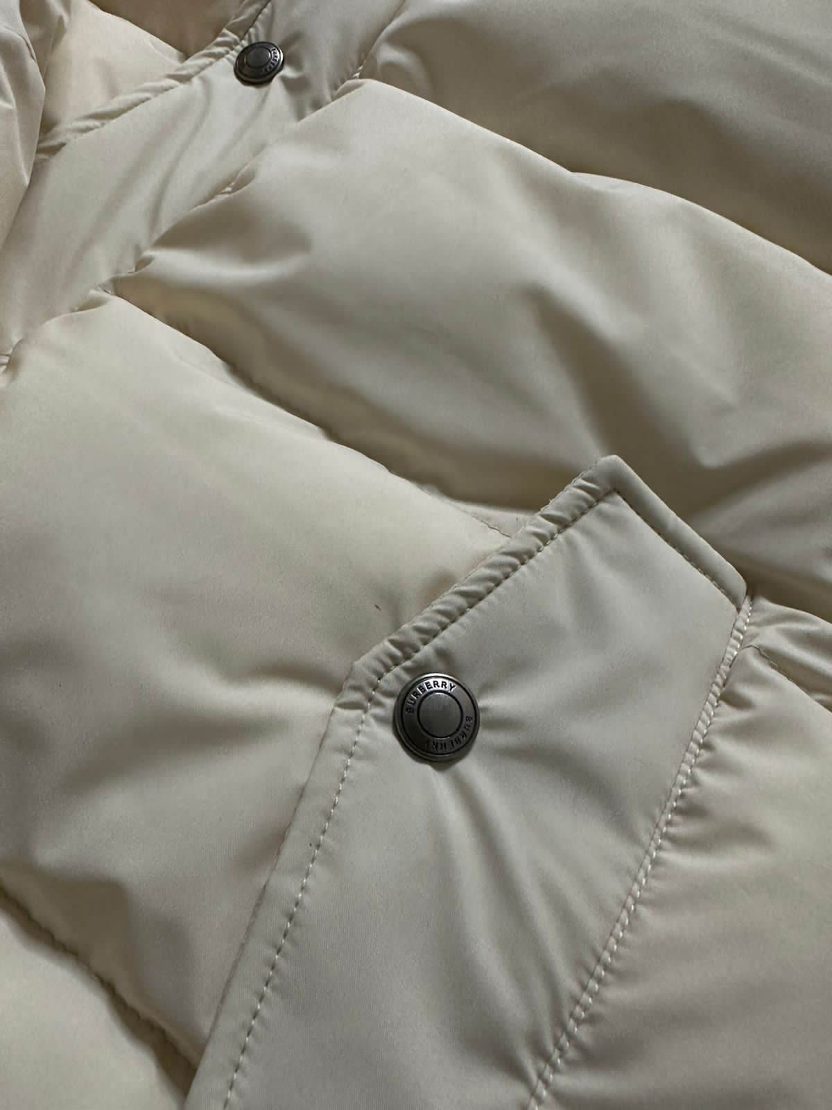 First Copy Burberry Imported Puffers - Image 11