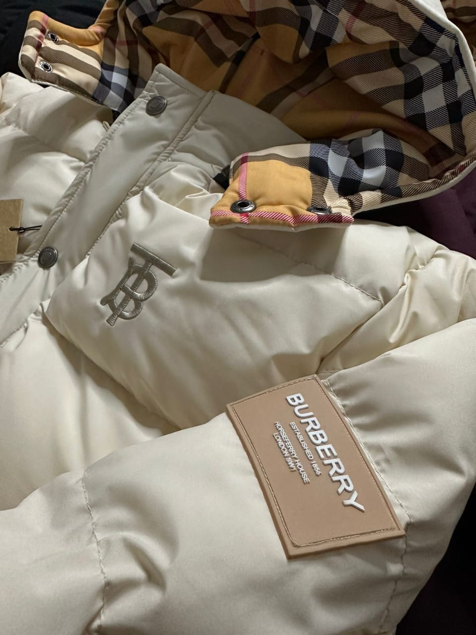 First Copy Burberry Imported Puffers - Image 16